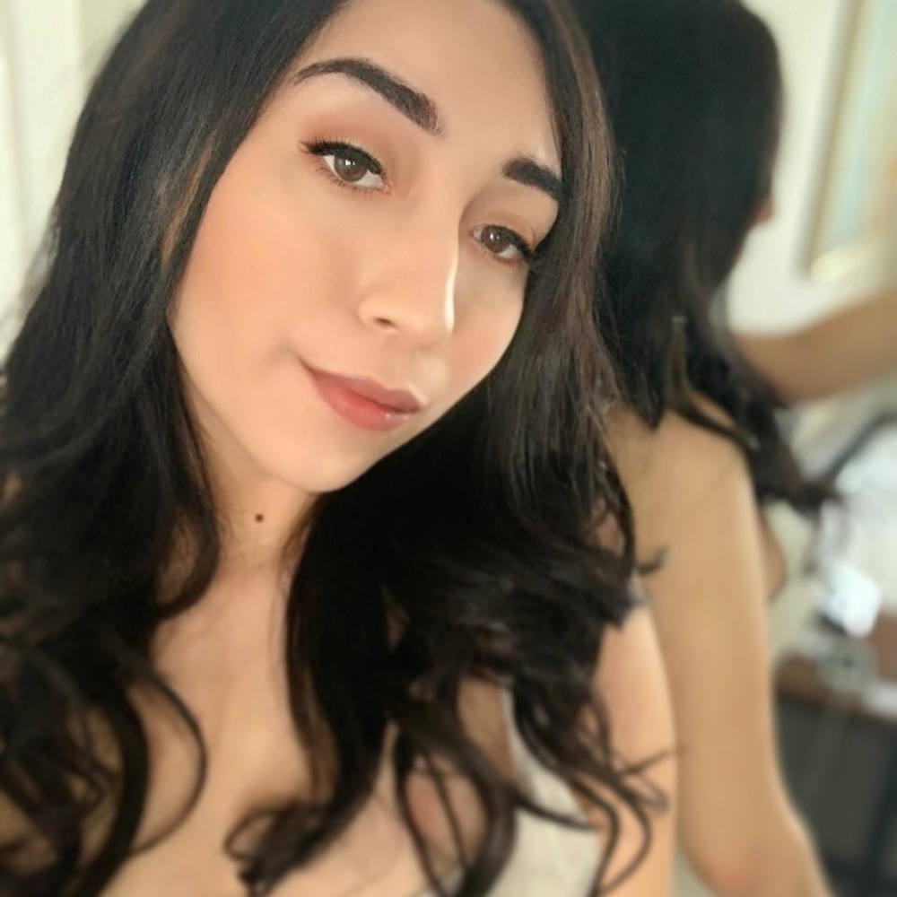 Meet your Posher, Jacqueline